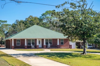 21 Blenheim Rd, Shalimar, FL 32579