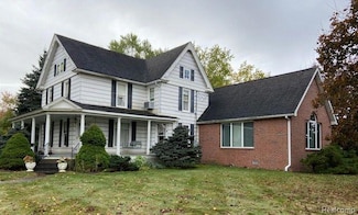 11140 N Holly Rd, Holly, MI 48442