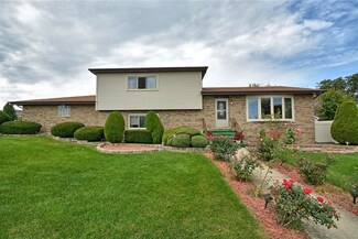 16900 92nd Ave, Orland Hills, IL 60487