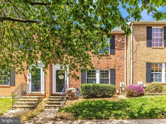 1418 Village Oaks Ct, Mount Airy, MD 21771