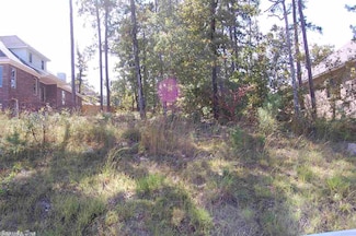 37 Commentry Dr, Little Rock, AR 72223