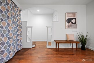 1600 E Yesler Way Unit 102, Seattle, WA 98122