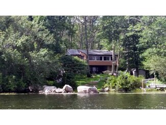 184 Sawdy Pond Ave, Tiverton, RI 02878