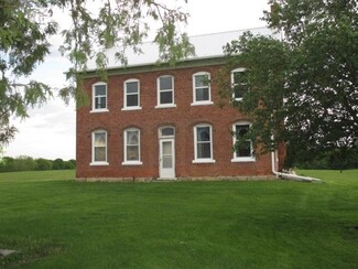 20674 King Rd, Garnavillo, IA 52049