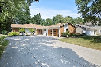 96 Klein Rd, Buffalo, NY 14221