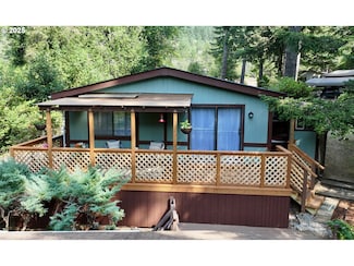 98825 Pleasant Hill Dr Unit 36, Brookings, OR 97415