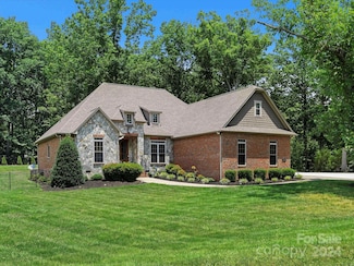 1437 Shiloh Run Ln, Lincolnton, NC 28092