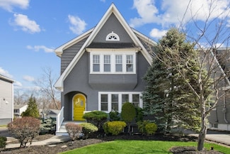 30 Lewis Ave, Summit, NJ 07901