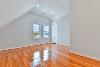 27 Clayton St Unit 3, Malden, MA 02148
