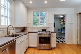 2010 van Hise Ave, Madison, WI 53726