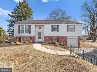 102 Valley Green Dr, Coatesville, PA 19320