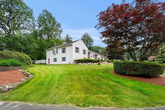 10 Sumac Cir, Holden, MA 01520