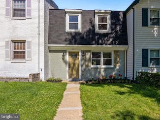 8812 Woodstock Dr W, Upper Marlboro, MD 20772