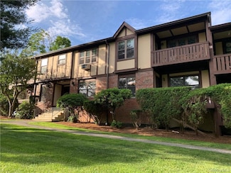 565 Sierra Vista Ln, Valley Cottage, NY 10989