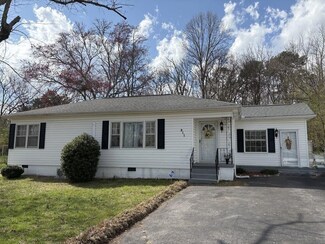 911 Fairmont Ave NW, Cleveland, TN 37311
