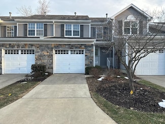 6806 Sandharbor Ct, Maineville, OH 45039