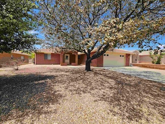 3669 Rosewood Ave, Alamogordo, NM 88310