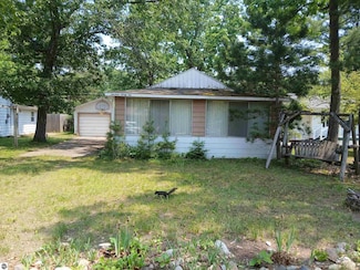 1336 N Maple St, National City, MI 48748