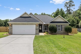 408 Seabiscuit Dr, Raeford, NC 28376