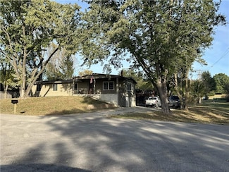 13348 185th St, Linwood, KS 66052