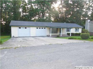 1164 Yerby Ln SE, Graysville, AL 35073