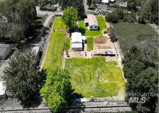246 Fargo Ave, Notus, ID 83656