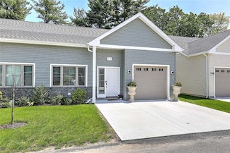 77 W Valley Cir Unit 77, West Warwick, RI 02893