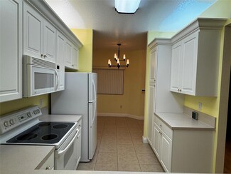 7765 Yardley Dr Unit 403, Fort Lauderdale, FL 33321