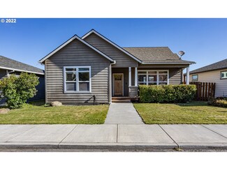 1413 E 12th St, the Dalles, OR 97058