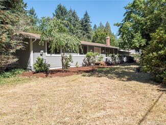 2212 D St NW, Lakebay, WA 98349