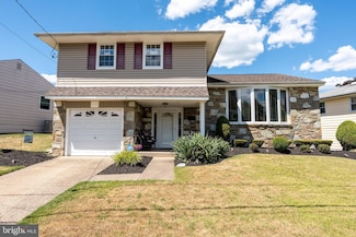 9720 Laramie Rd, Philadelphia, PA 19115