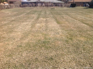 37608 Andrew Dr, Sterling Heights, MI 48312