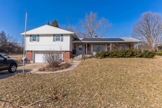 3405 City View Dr, Rockford, IL 61101