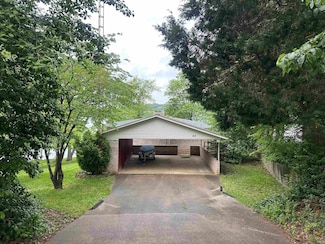 50 Reindeer Cir, Santa Claus, IN 47579