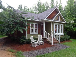 1001 Chickasaw Dr, Crystal Springs, MS 39059