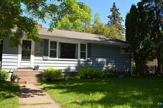 2102 Dunedin Ave, Duluth, MN 55803