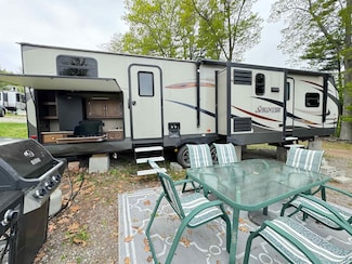 728 Scenic Rd Unit 113, Laconia, NH 03246