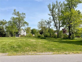 3988 Monroe Ave, Hamburg, NY 14075