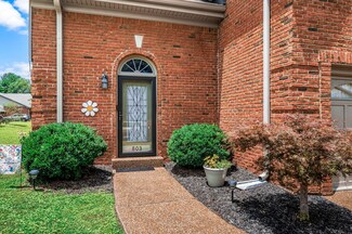 803 S Chestnut Ct, Hermitage, TN 37076