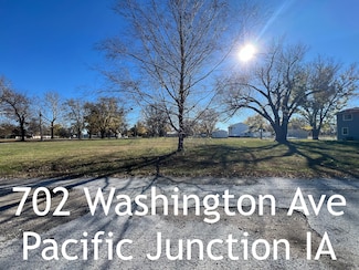 702 Washington Ave, Pacific Junction, IA 51561
