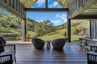 317 Little Creek Rd, Pleasant Shade, TN 37145