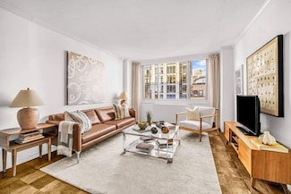 2025 Broadway Unit 18D, New York, NY 10023
