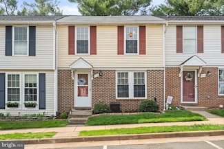 838 Oak Leaf Ct, Warrenton, VA 20186