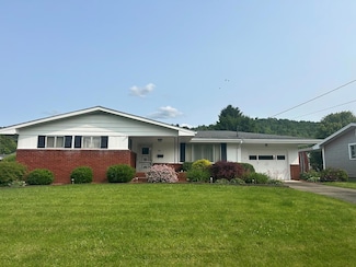 312 N 1st Ave, Paden City, WV 26159
