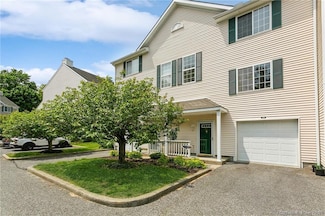 14 South St Unit 58, Danbury, CT 06810