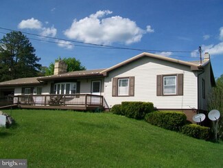 80 Sideling Mountain Dr, Paw Paw, WV 25434