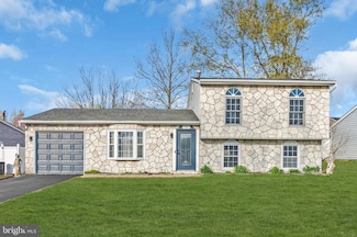 12 Mizzen Dr, Barnegat, NJ 08005