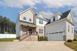 7507 Bentridge Forest Dr, Kernersville, NC 27284