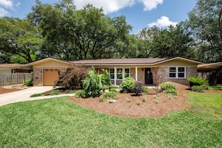 526 Cheshire Ave NW, Fort Walton Beach, FL 32547