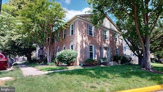 6279 Walkers Croft Way, Alexandria, VA 22315